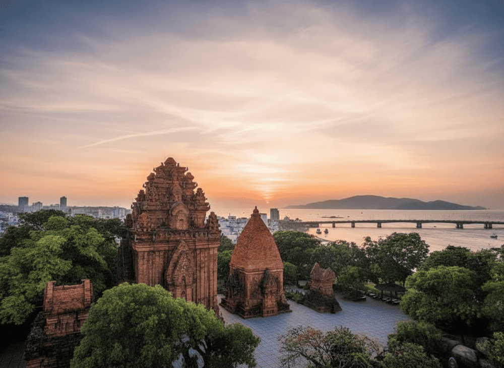 It’s best to visit during the early morning or late afternoon